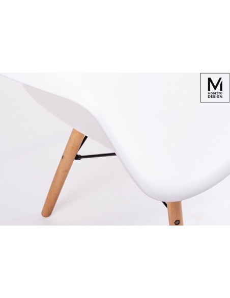 MODESTO fotel DAW DSW biały - polipropylen, nogi bukowe